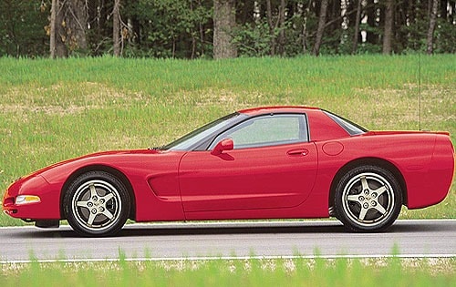 2000 Chevrolet Corvette 2 Dr STD Hardtop