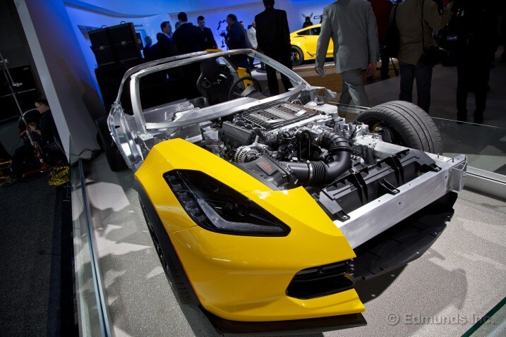 2015 Chevrolet Corvette Z06 First Look on Edmunds.com