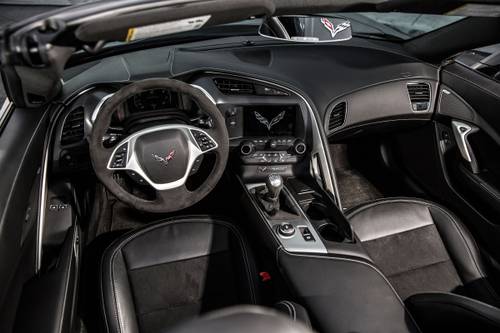2019 Chevrolet Corvette Stingray Z51 w/3LT Convertible Interior