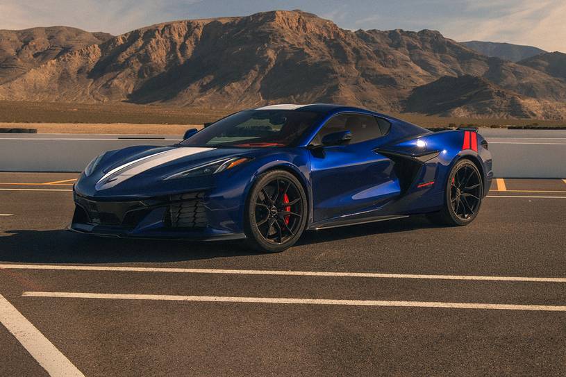 2027 Chevrolet Corvette Grand Sport Coupe Exterior Shown