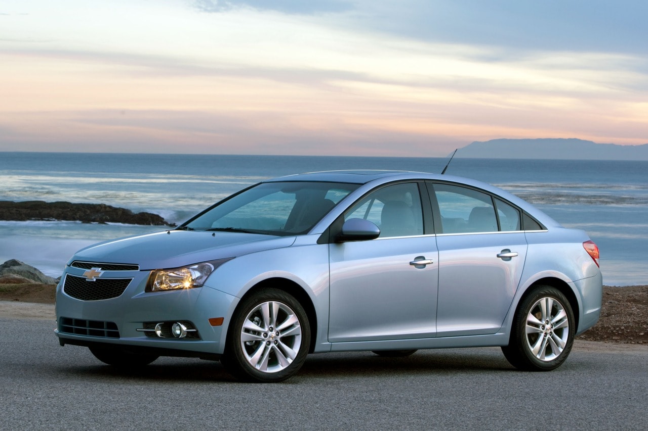 Used 2013 Chevrolet Cruze for sale Pricing & Features