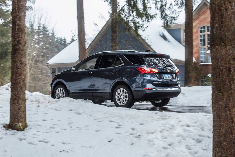 2020 Chevrolet Equinox Pictures - 33 Photos | Edmunds 2020 Chevrolet Equinox Pictures - 33 Photos | Edmunds