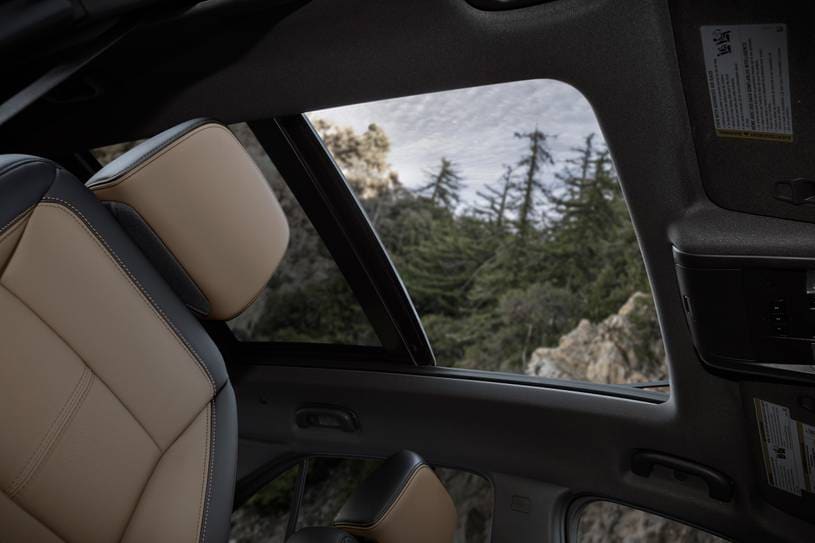 Chevrolet Equinox Premier 4dr SUV Interior Detail