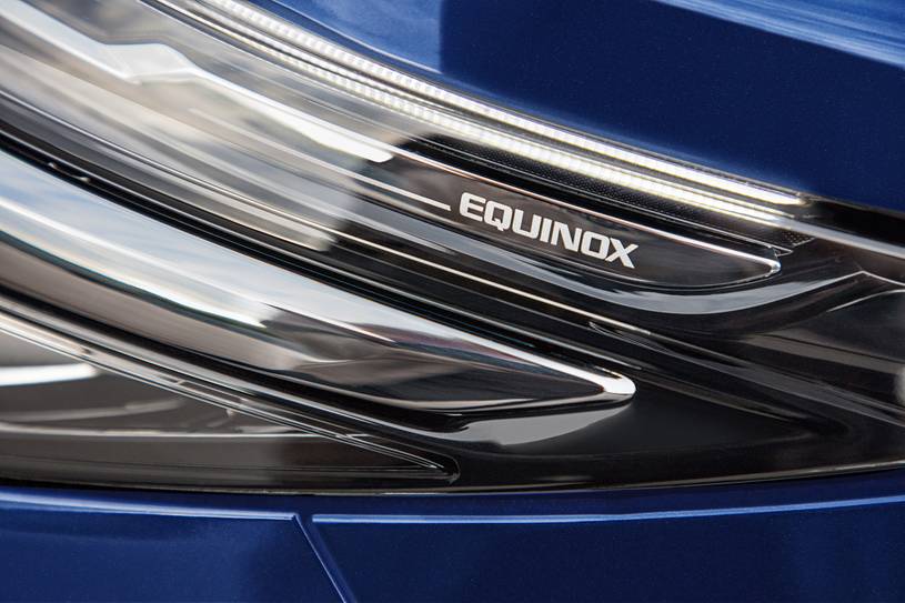 Chevrolet Equinox Premier 4dr SUV Headlamp Detail