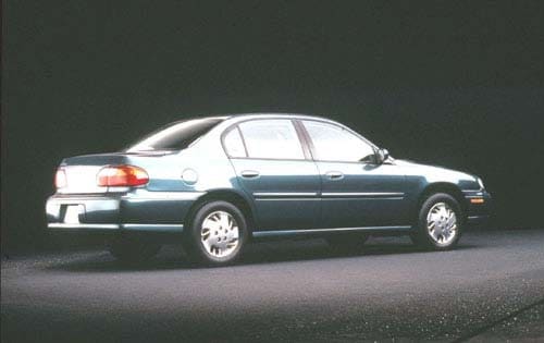 1997 Chevrolet Malibu 4 Dr STD Sedan