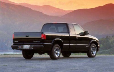 1998 Chevrolet S 10 Consumer Reviews 66 Car Edmunds 2002 Chevrolet S 10 R Extended Cab Ls 4wd Sb