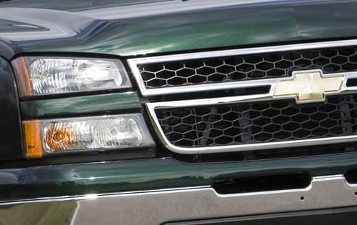 2006 Chevrolet Silverado Front Grille and Badging