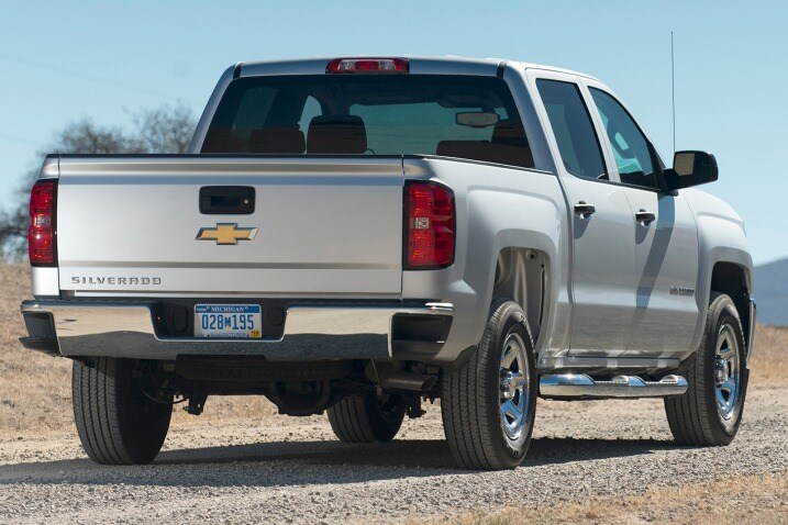 9 Most Fuel Efficient Trucks For 2016 Edmunds Trucks Are Designed To Offer Loads Of And Ample Room For Hauling Your Stuff These Traits Don T Exactly Lend Themselves Fuel Economy