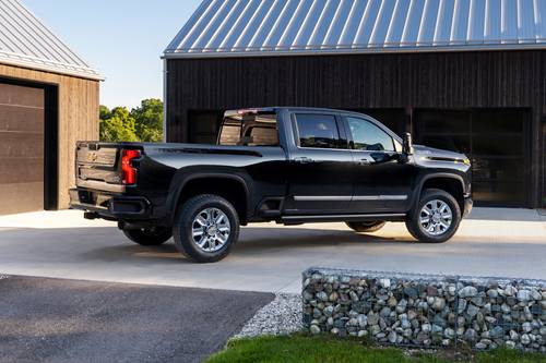 2025 Chevrolet Silverado 2500HD High Country Crew Cab Pickup Exterior Shown