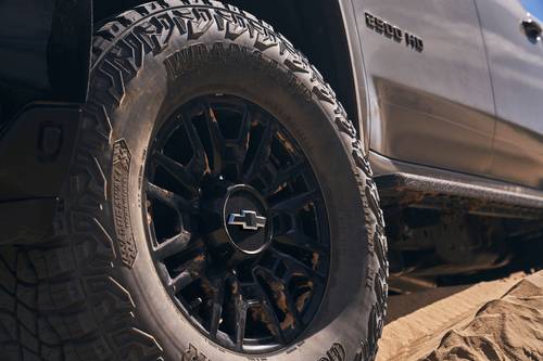2025 Chevrolet Silverado 2500HD ZR2 Crew Cab Pickup Exterior Detail