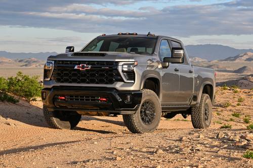 2025 Chevrolet Silverado 2500HD ZR2 Crew Cab Pickup Exterior