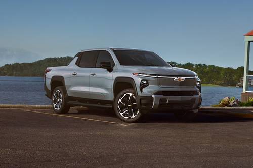 2025 Chevrolet Silverado EV LT Extended Range Crew Cab Pickup Exterior Shown