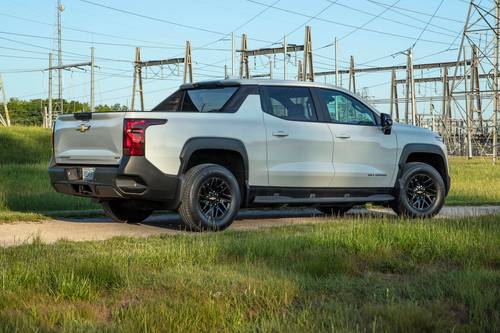 2025 Chevrolet Silverado EV Work Truck Max Range Fleet Crew Cab Pickup Exterior
