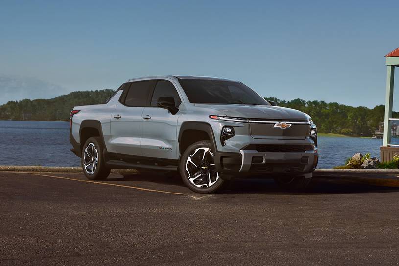 2026 Chevrolet Silverado EV LT Extended Range Crew Cab Pickup Exterior Shown