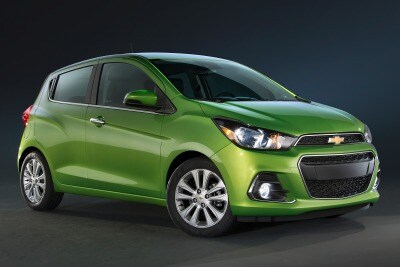 Used 2016 Chevrolet Spark 1lt Hatchback Review Ratings Edmunds 2016 Chevrolet Spark 2lt 4dr Hatchback Exterior Shown