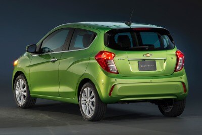 Used 2016 Chevrolet Spark 1lt Hatchback Review Ratings Edmunds 2016 Chevrolet Spark 2lt 4dr Hatchback Exterior