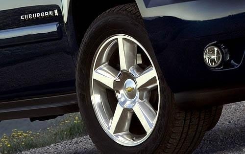 2009 Chevrolet Suburban LTZ Wheel Detail