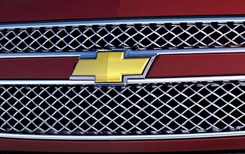 2009 Chevrolet Suburban Front Grille and Badging Shown