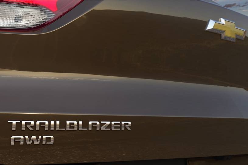 2021 Chevrolet Trailblazer ACTIV 4dr SUV Rear Badge 2021 Chevrolet Trailblazer ACTIV 4dr SUV Rear Badge