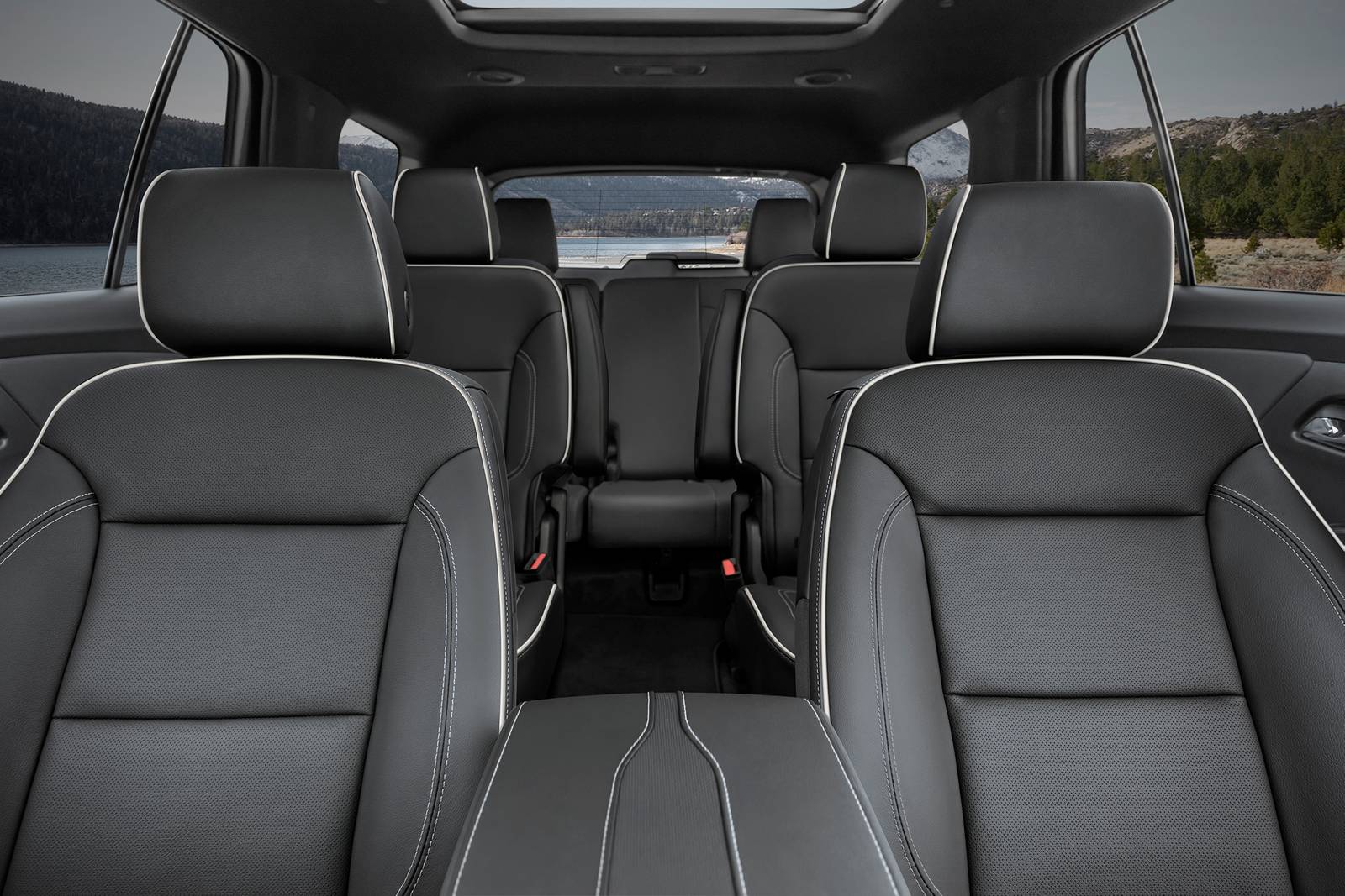 Used Chevrolet Traverse seating and cargo space