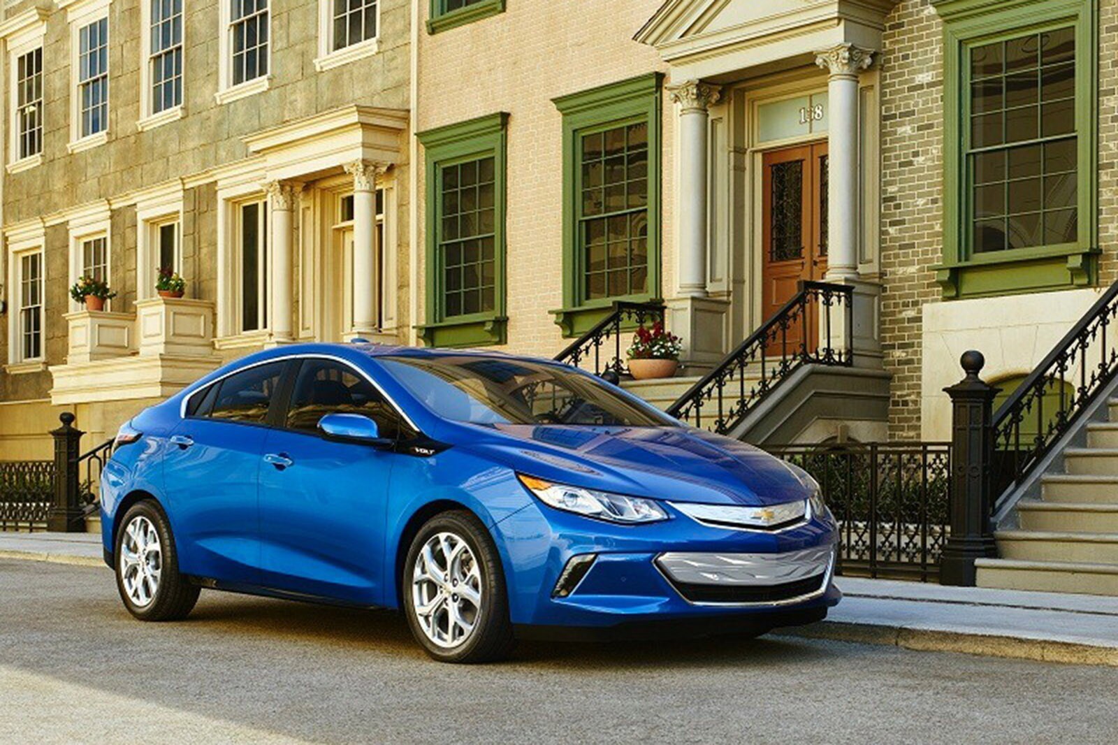 2016 Chevrolet Volt Gets Price Cut Edmunds