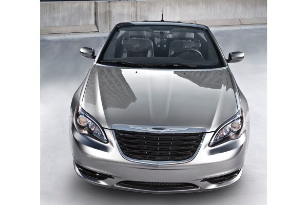 The 2012 Chrysler 200 The 2012 Chrysler 200
