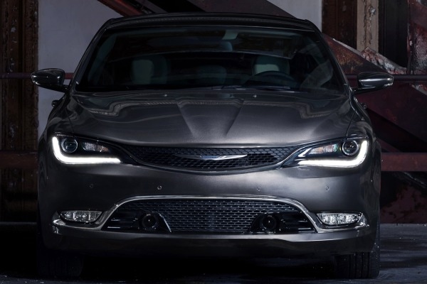 The 2015 Chrysler 200 The 2015 Chrysler 200