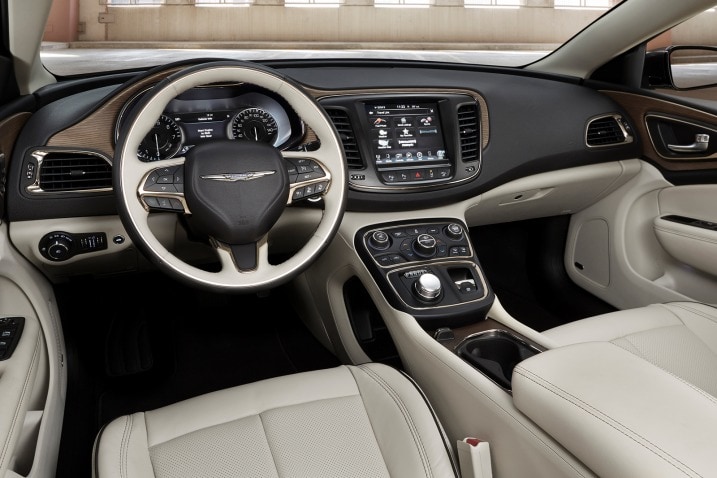 Used 2016 Chrysler 200 Lx Sedan Review Ratings Edmunds