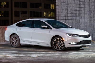 Used 2017 Chrysler 200 C Platinum Sedan Features Specs Edmunds 2017 Chrysler 200 S Sedan Exterior
