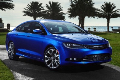 Used 2017 Chrysler 200 Limited Platinum Sedan Features Specs Edmunds 2017 Chrysler 200 S Sedan Exterior