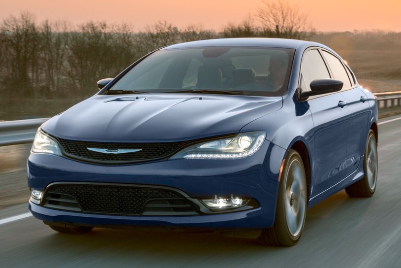 2017 Chrysler 200 Pictures - 123 Photos | Edmunds