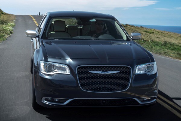 The 2015 Chrysler 300 The 2015 Chrysler 300