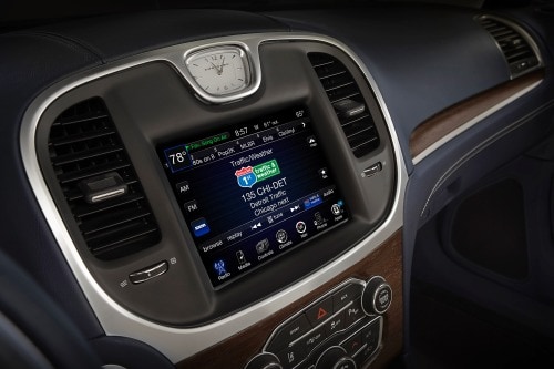 2016 Chrysler 300 C Platinum Sedan Center Console