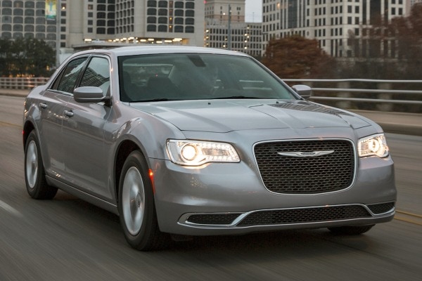 The 2016 Chrysler 300 The 2016 Chrysler 300