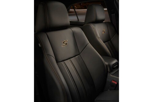 2017 Chrysler 300 Alloy Sedan Interior Detail