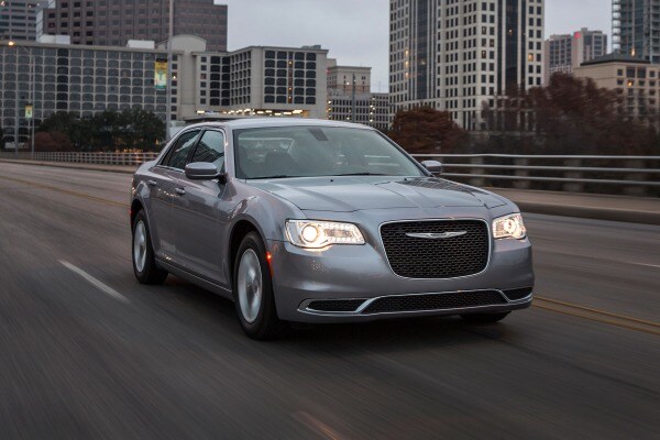 The 2017 Chrysler 300 The 2017 Chrysler 300