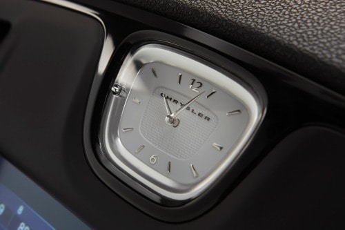 2017 Chrysler 300 S Sedan Interior Detail