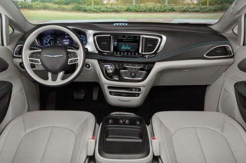 2017 Chrysler Pacifica Hybrid Platinum Passenger Minivan Dashboard
