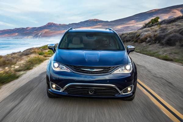 The 2018 Chrysler Pacifica Hybrid The 2018 Chrysler Pacifica Hybrid