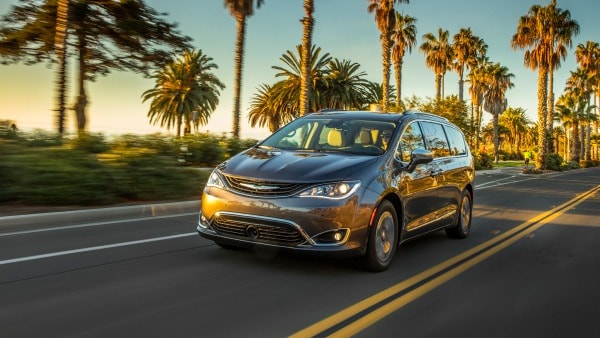 best hybrid minivan 2019