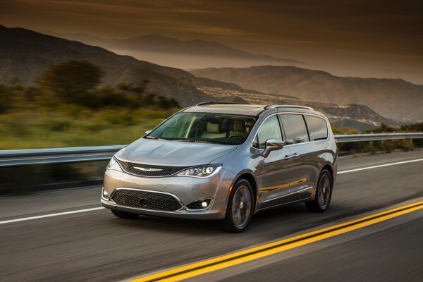 Honda Ridgeline A Vendre >> 2017 Chevrolet Bolt, Chrysler Pacifica Among Eligible ... Honda Ridgeline A Vendre >> 2017 Chevrolet Bolt, Chrysler Pacifica Among Eligible ...
