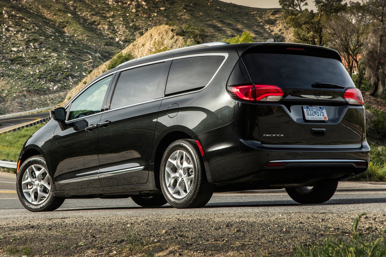 Minivan lease deals 2018