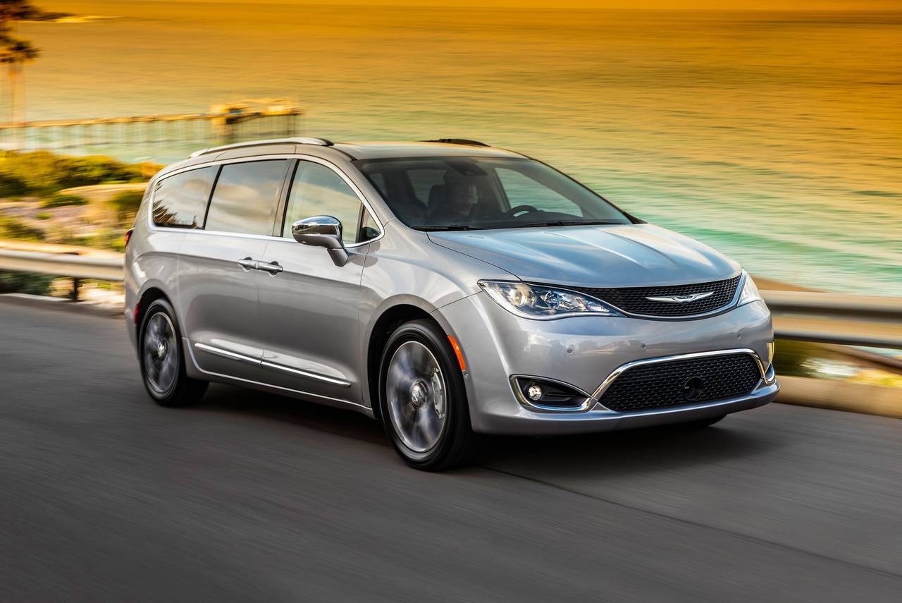 2018 Chrysler Pacifica Pricing - For Sale | Edmunds