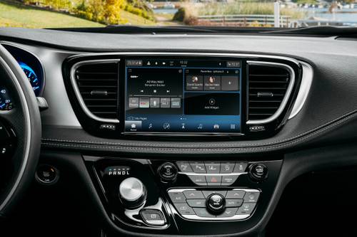 2024 Chrysler Pacifica Limited Passenger Minivan Center Console