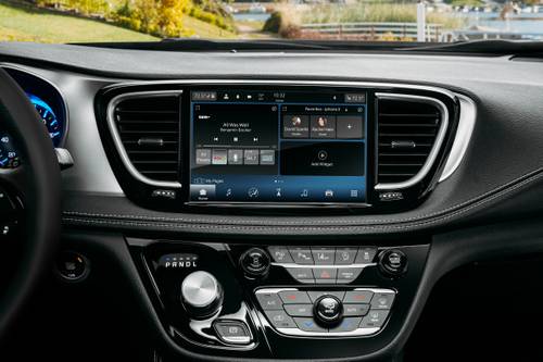 2024 Chrysler Pacifica Pinnacle Passenger Minivan Center Console