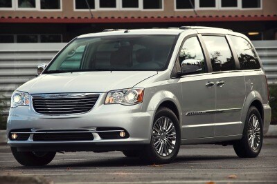 2016 Chrysler Town And Country Consumer Reviews 14 Car 2016 Chrysler Town And Country Limited Penger Minivan Exterior Shown