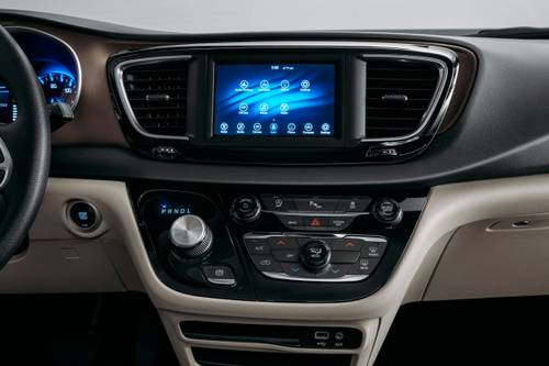 2020 Chrysler Voyager LX Passenger Minivan Center Console