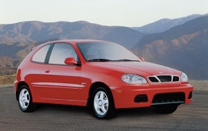2001_daewoo_lanos_2dr-hatchback_sport_fq_oem_1_300.jpg