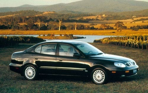 1999 Daewoo Leganza Sedan
