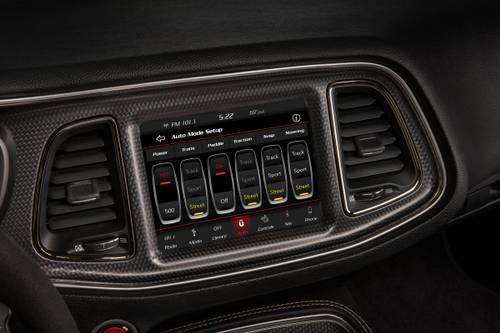 2019 Dodge Challenger SRT Hellcat Redeye Coupe Center Console